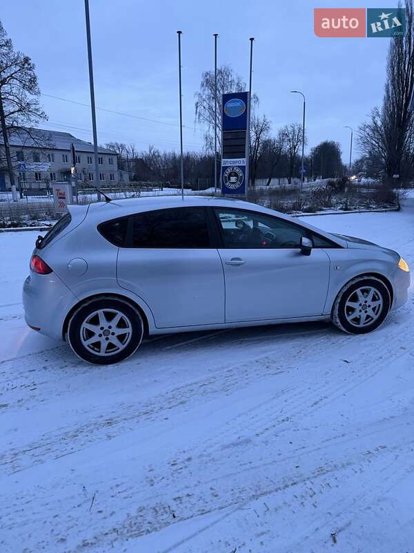 Хетчбек SEAT Leon 2007 в Глобиному фото 2 Хетчбек SEAT Leon 2007 в Глобиному