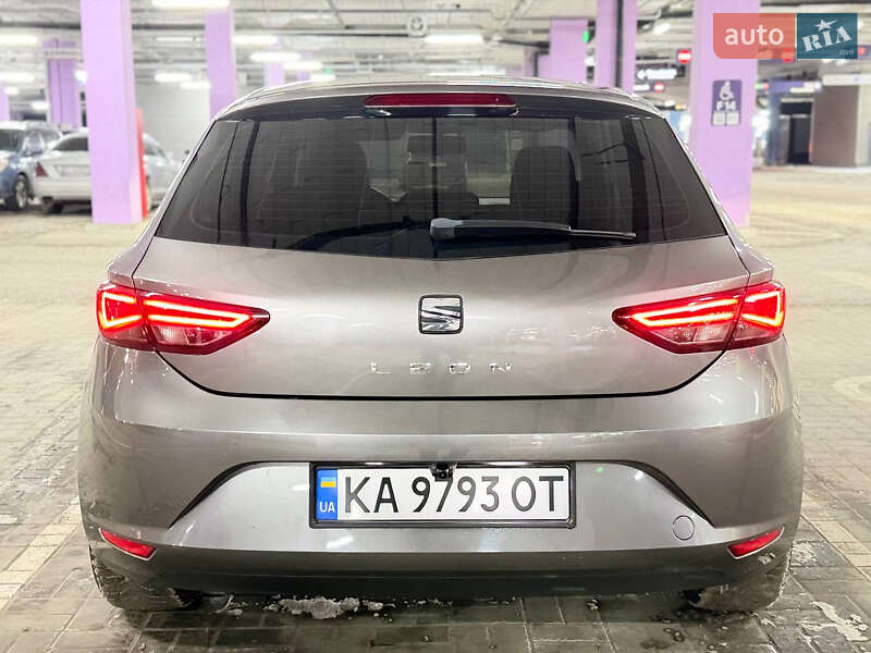 Хетчбек SEAT Leon 2015 в Києві