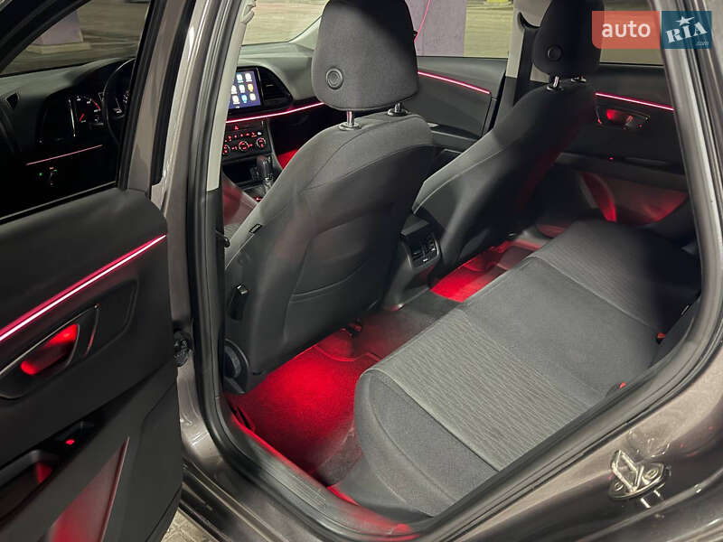 Хетчбек SEAT Leon 2015 в Києві