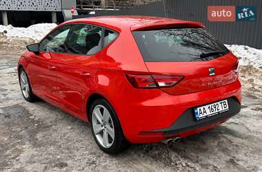 Хэтчбек SEAT Leon 2016 в Киеве