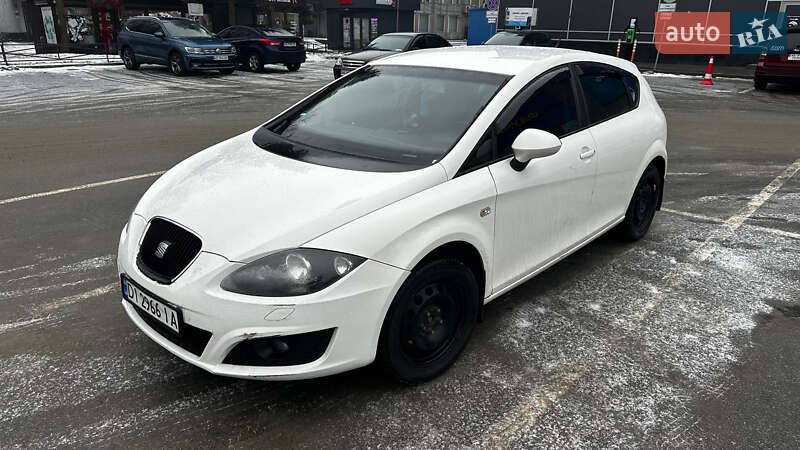 Хетчбек SEAT Leon 2011 в Дніпрі