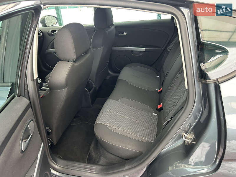 Хетчбек SEAT Leon 2011 в Білій Церкві фото 39 Хетчбек SEAT Leon 2011 в Білій Церкві