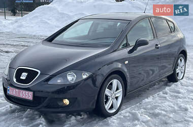 Хэтчбек SEAT Leon 2007 в Житомире