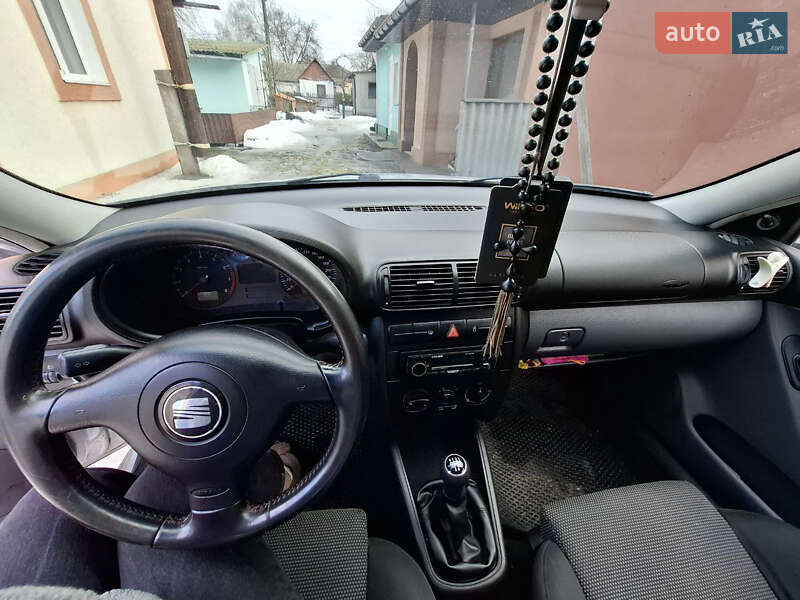 Хэтчбек SEAT Leon 2002 в Гайвороне фото 14 Хэтчбек SEAT Leon 2002 в Гайвороне