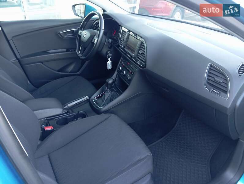 Хетчбек SEAT Leon 2016 в Києві