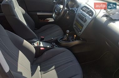 Хэтчбек SEAT Leon 2011 в Хмельницком