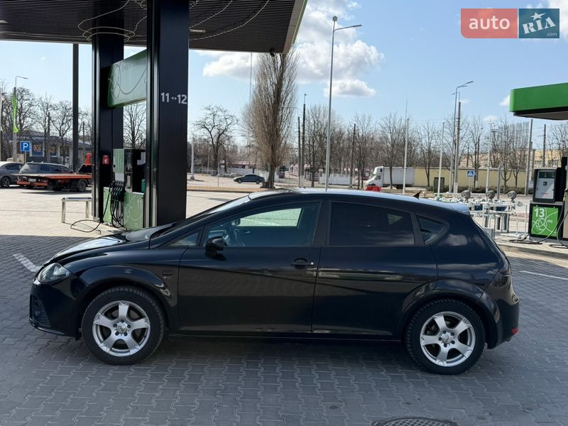 Хэтчбек SEAT Leon 2008 в Кременчуге