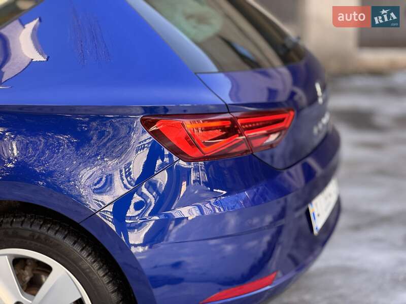 Хэтчбек SEAT Leon 2017 в Киеве