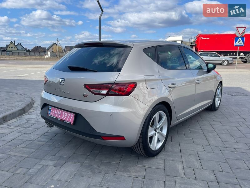 Хэтчбек SEAT Leon 2014 в Луцке