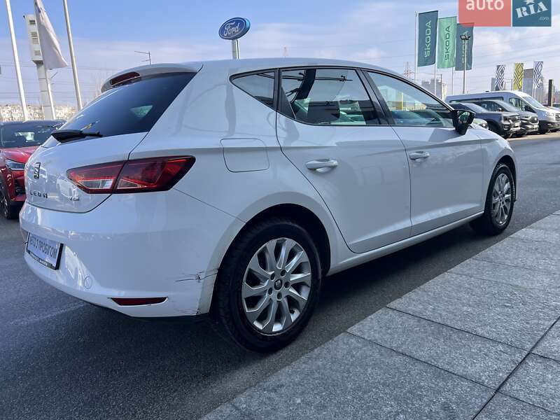 Хэтчбек SEAT Leon 2016 в Киеве
