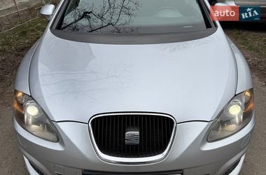 Хэтчбек SEAT Leon 2010 в Броварах