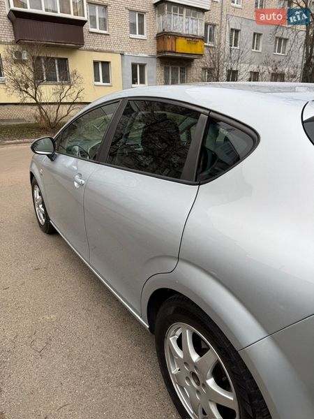 2010 Seat Leon, VIN VSSZZZ1PZBR002052:plate — фото 1 (autoria)