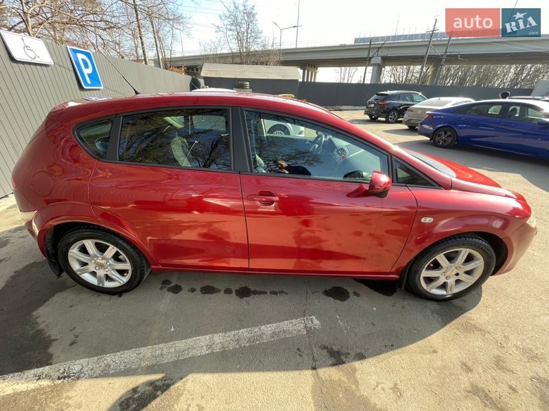 Хэтчбек SEAT Leon 2006 в Броварах