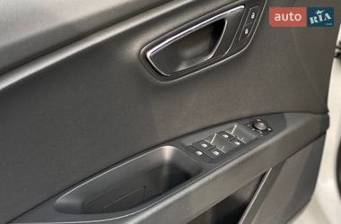Хэтчбек SEAT Leon 2016 в Днепре