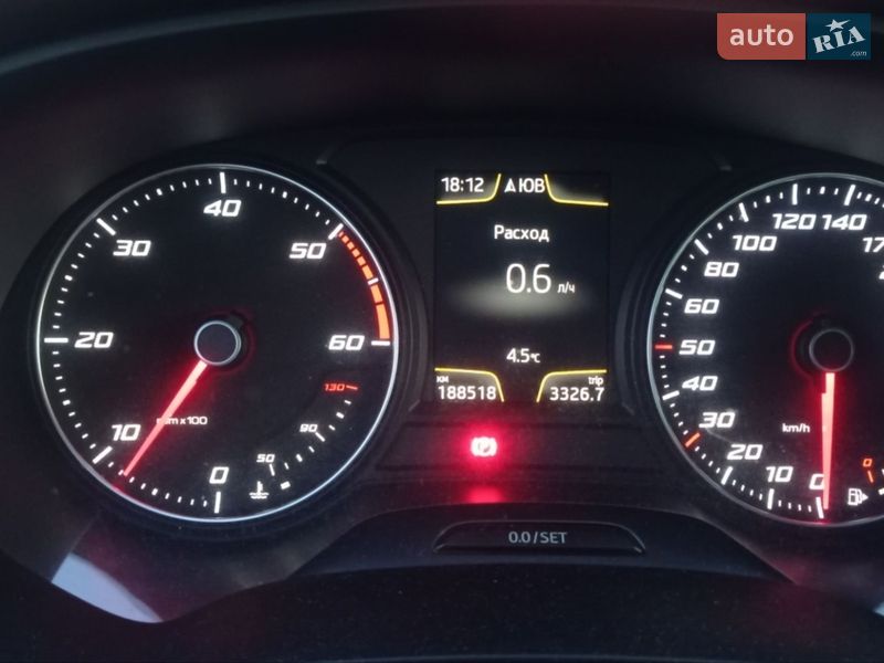 Хэтчбек SEAT Leon 2014 в Киеве