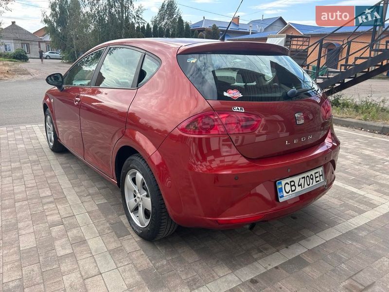 Хэтчбек SEAT Leon 2009 в Нежине