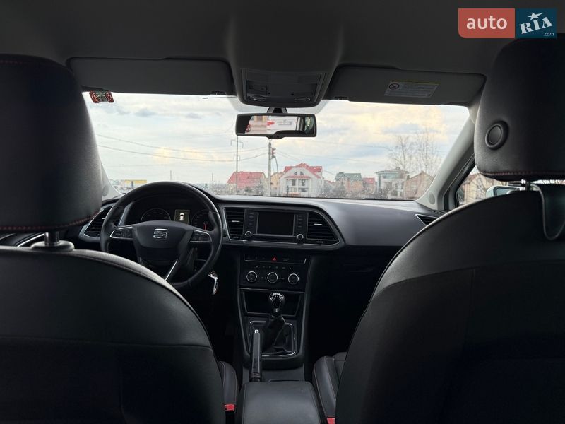 Хэтчбек SEAT Leon 2014 в Тернополе