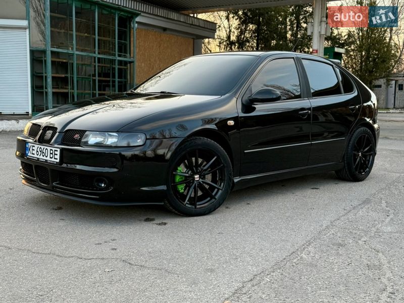 Хэтчбек SEAT Leon 2004 в Днепре