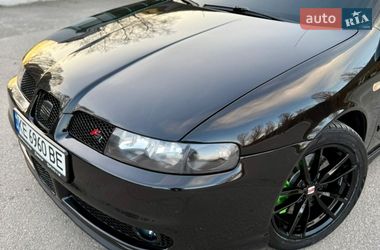 Хэтчбек SEAT Leon 2004 в Днепре