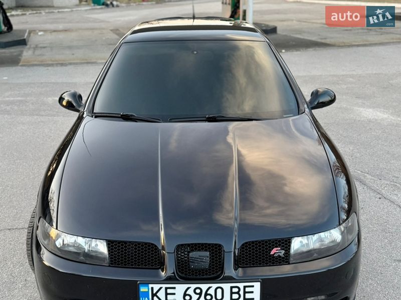 Хэтчбек SEAT Leon 2004 в Днепре