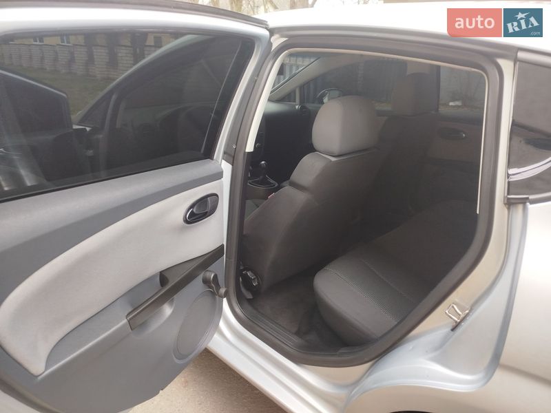 Хетчбек SEAT Leon 2007 в Жовтих Водах