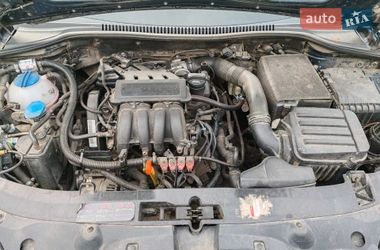 Хэтчбек SEAT Leon 2007 в Сахновщине