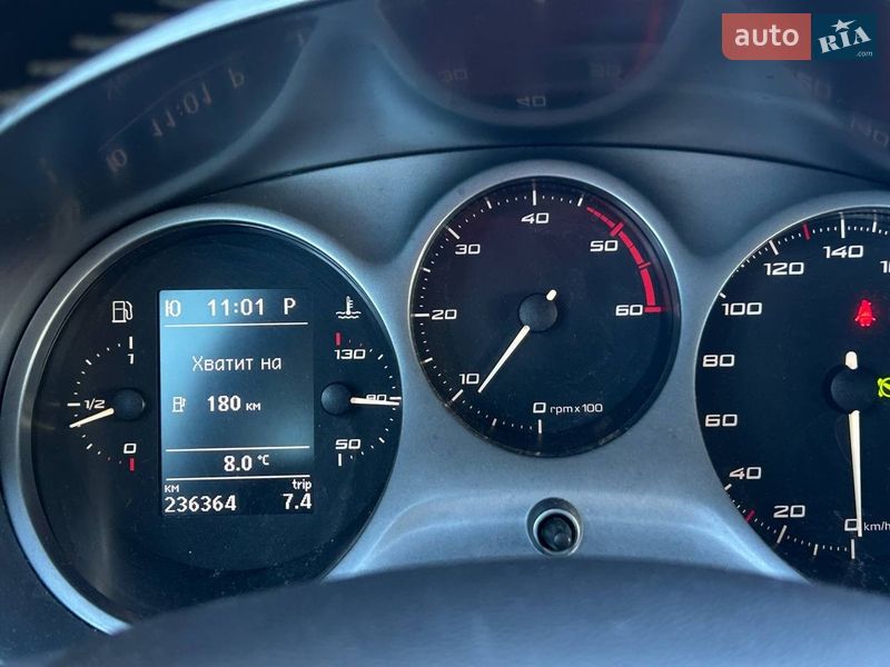 Хэтчбек SEAT Leon 2010 в Киеве