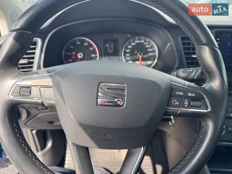 Хэтчбек SEAT Leon 2016 в Киеве