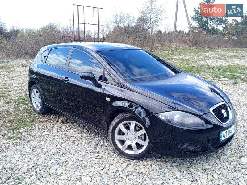 Хэтчбек SEAT Leon 2006 в Богородчанах