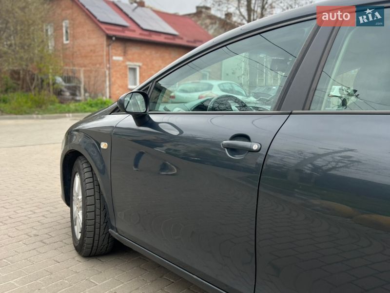 Хетчбек SEAT Leon 2006 в Львові