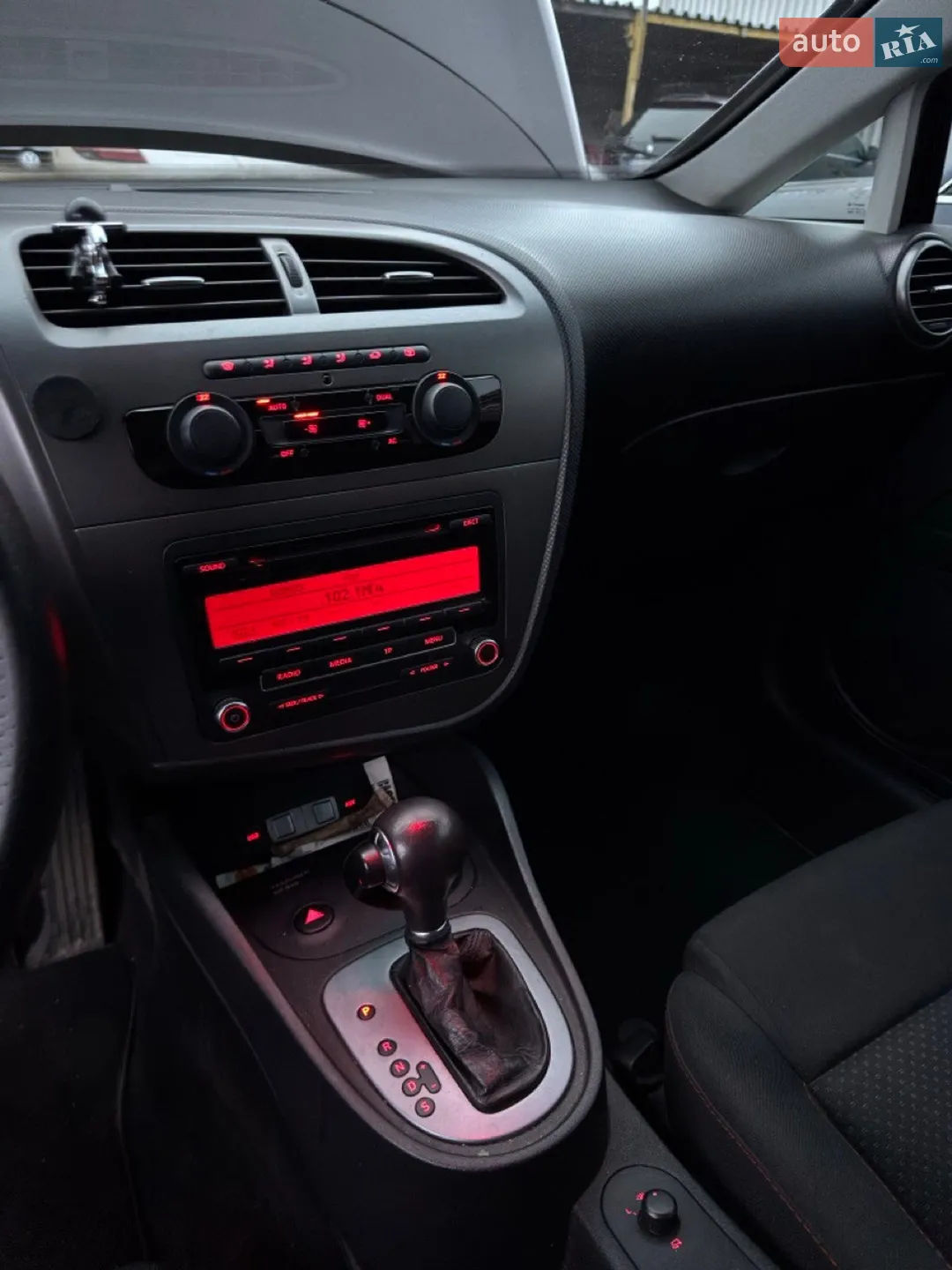 2011 SEAT Leon - мініатюра 9