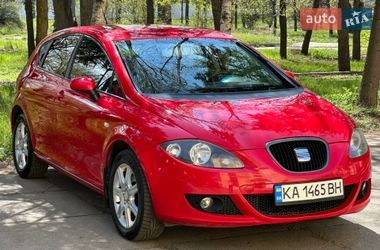 Хэтчбек SEAT Leon 2006 в Киеве