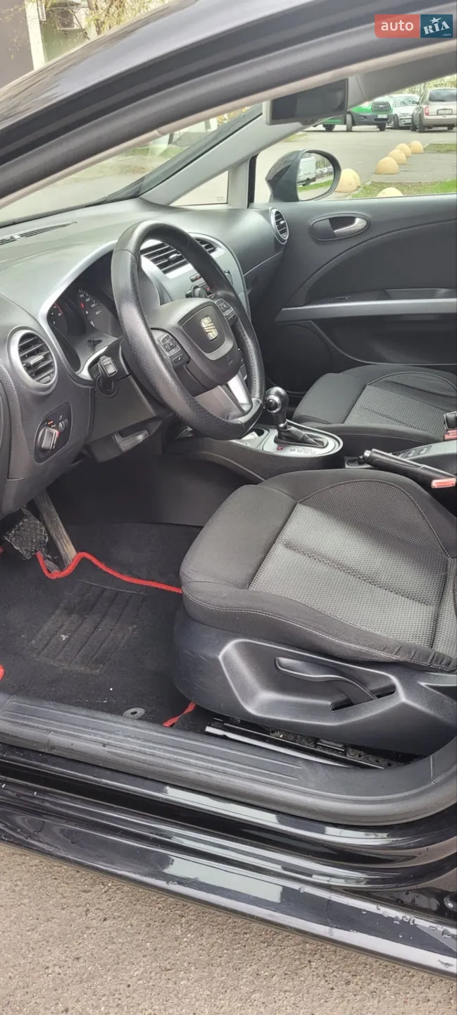 2011 SEAT Leon - мініатюра 8