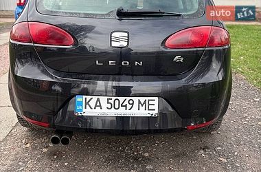 Хэтчбек SEAT Leon 2007 в Козельце