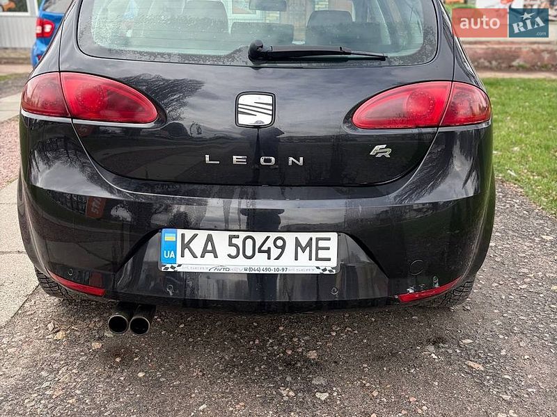 Хэтчбек SEAT Leon 2007 в Козельце