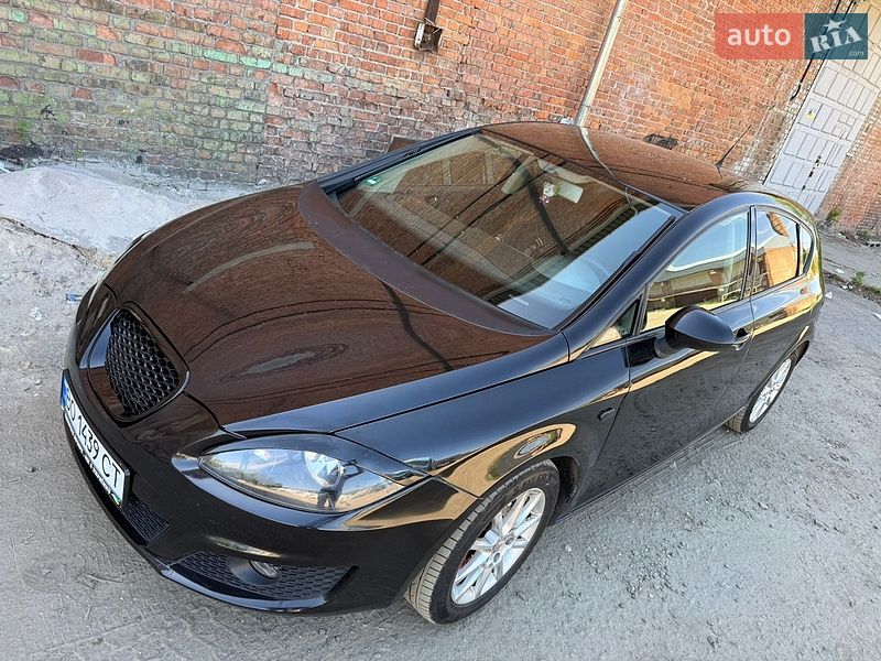 Хэтчбек SEAT Leon 2010 в Хмельницком
