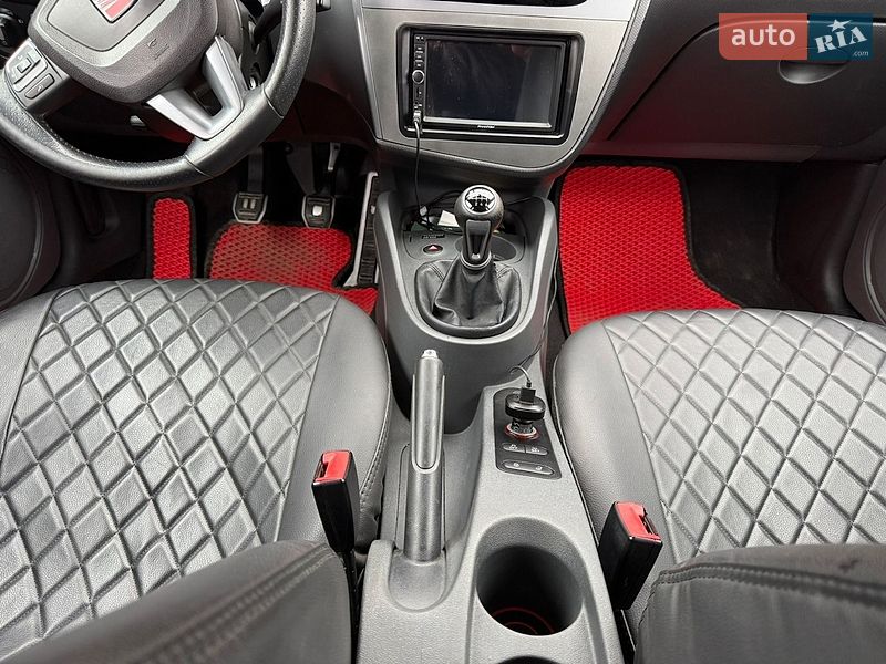 Хэтчбек SEAT Leon 2010 в Хмельницком