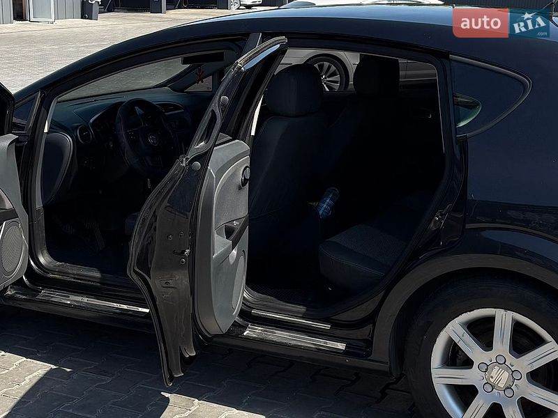 Хэтчбек SEAT Leon 2007 в Кривом Роге
