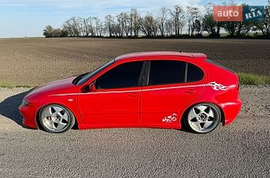 Хэтчбек SEAT Leon 2003 в Радехове