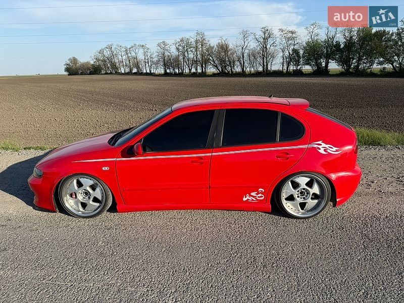 Хэтчбек SEAT Leon 2003 в Радехове