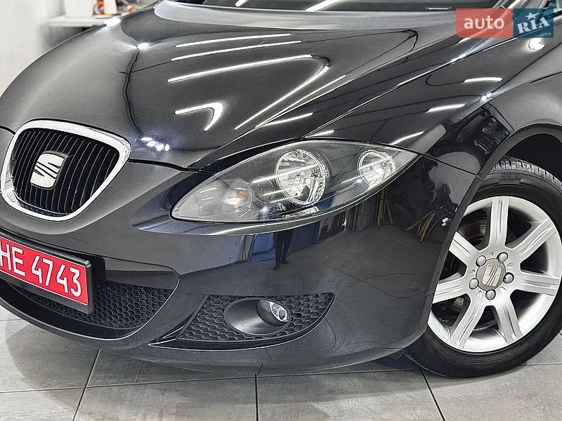 Хэтчбек SEAT Leon 2006 в Стрые