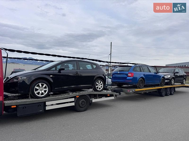 Хэтчбек SEAT Leon 2006 в Стрые
