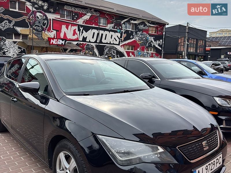 Хэтчбек SEAT Leon 2014 в Киеве