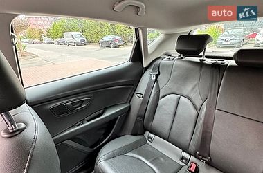 Хэтчбек SEAT Leon 2014 в Киеве