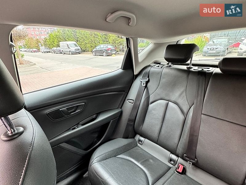 Хэтчбек SEAT Leon 2014 в Киеве