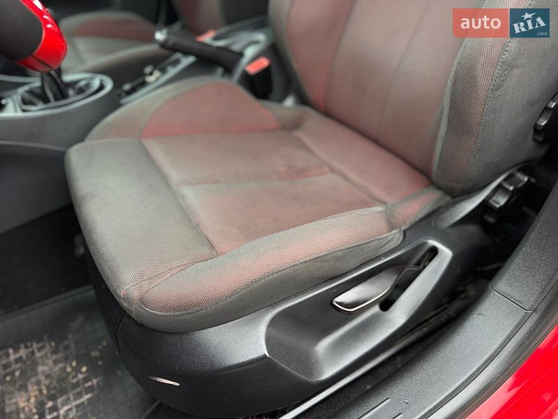 Хэтчбек SEAT Leon 2008 в Бердичеве
