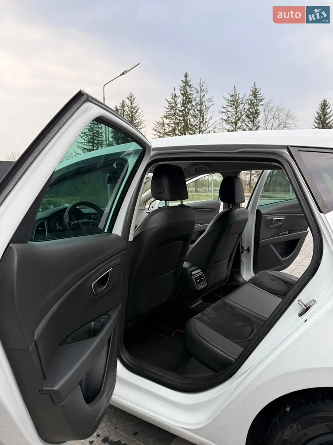 2015 SEAT Leon - мініатюра 39