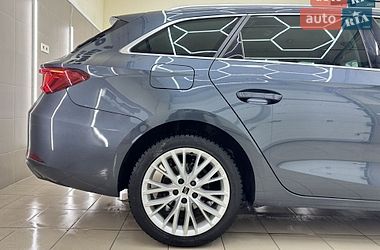 Универсал SEAT Leon 2023 в Буче