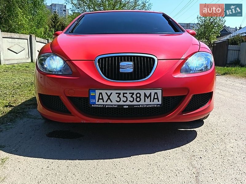 Хэтчбек SEAT Leon 2005 в Харькове