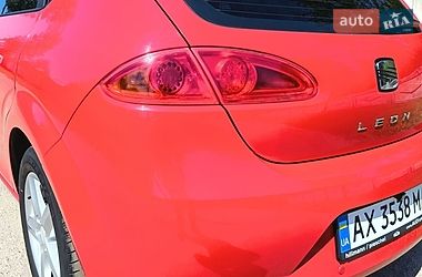 Хэтчбек SEAT Leon 2005 в Харькове
